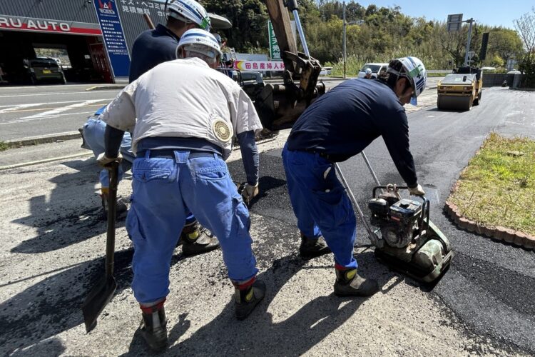 駐車場アスファルト舗装工事