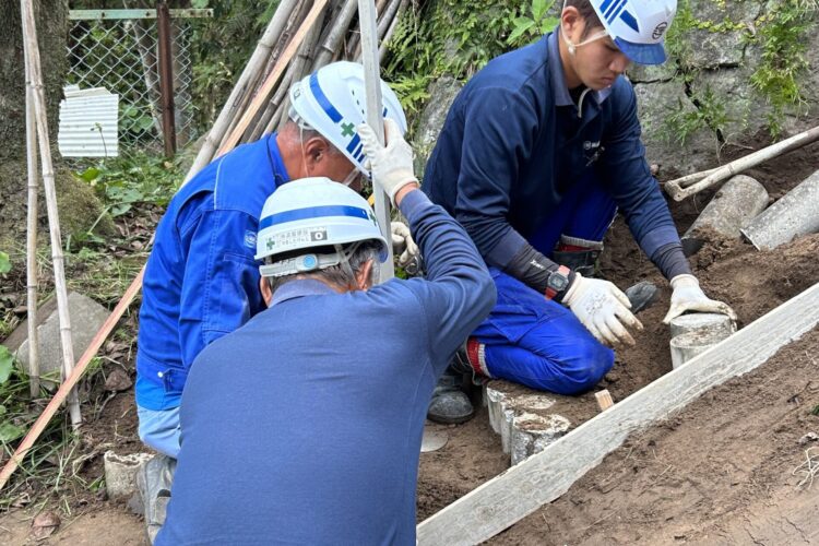 法面張コンクリート工事